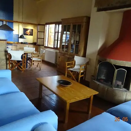 Hébergement de vacances House - Traditional Stone House Close To The Beach Filiatra